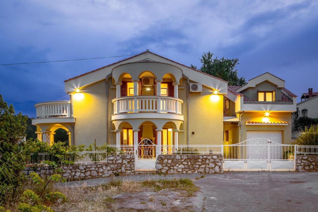 Lusi House Sveti Filip i Jakov Exterior foto